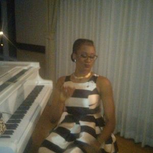 Meet your Posher, Adriana