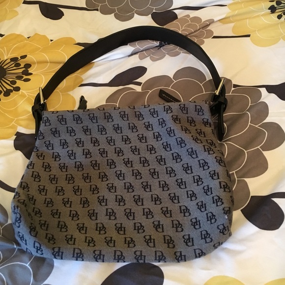 Small Dooney and Bourke hand bag