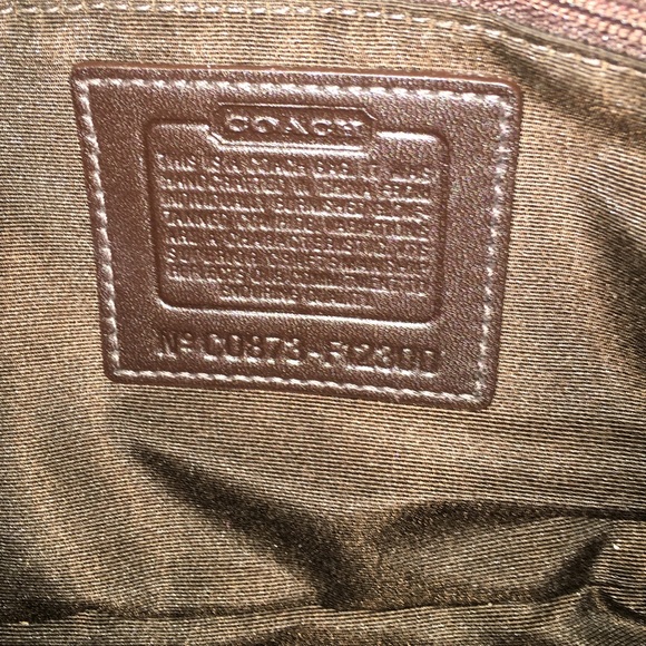 Coach hand bag - Picture 2 of 3