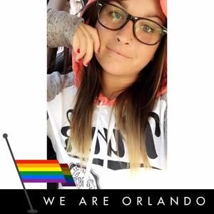 Meet your Posher, Clarissa