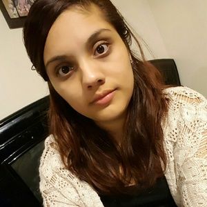 Meet your Posher, Vanessa