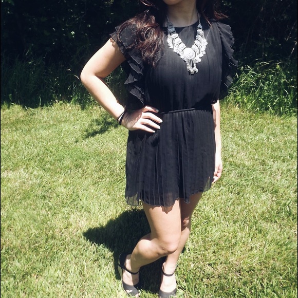 Black Dress - Picture 1 of 3