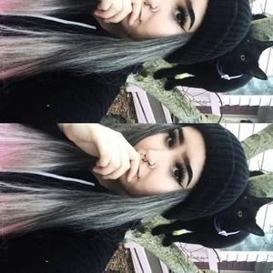 Meet your Posher, Desiree