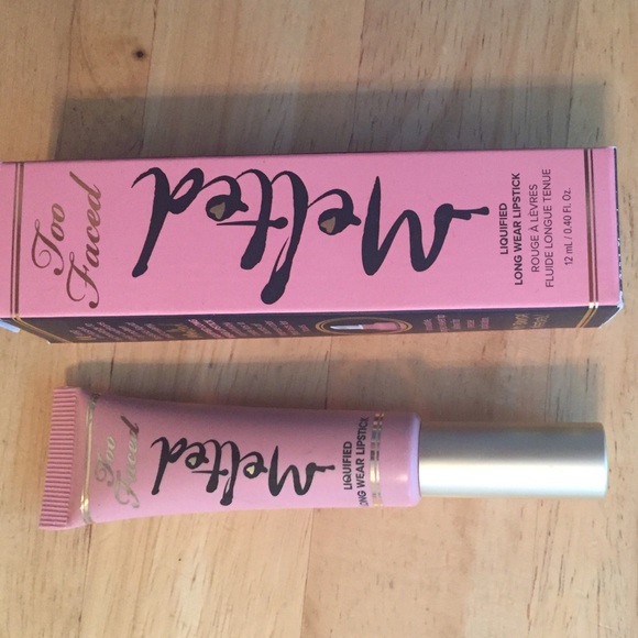 Too faced melted nude lipstick
