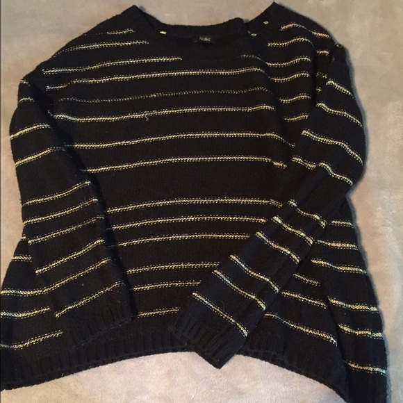 Knit sweater