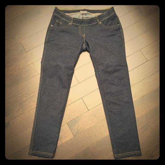 Two Hearts Maternity soft jeggings size M