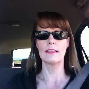 Meet your Posher, Dena