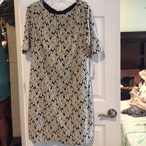 Adrianna Papell lace dress