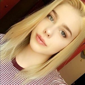 Meet your Posher, Kayla