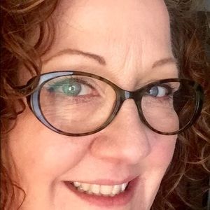 Meet your Posher, Paula