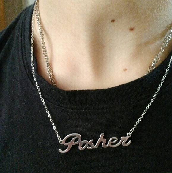 ONE LEFT Posher silver tone necklace - Picture 4 of 4
