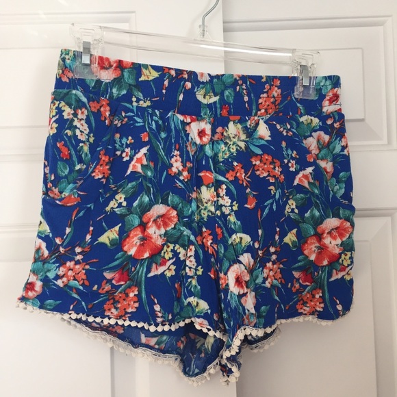 Socialite Pants - Shorts