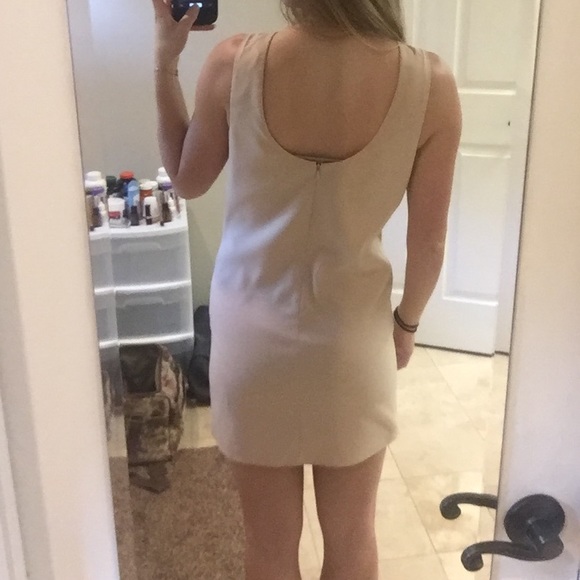 Dress - Picture 4 of 4