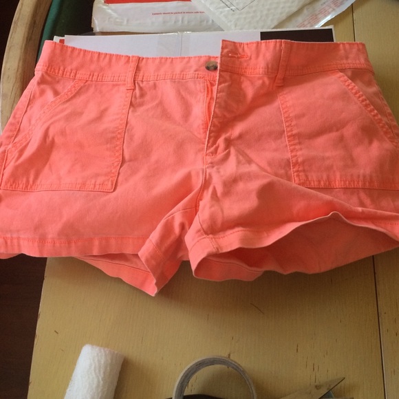 Peach color Arizona size 15 shorts