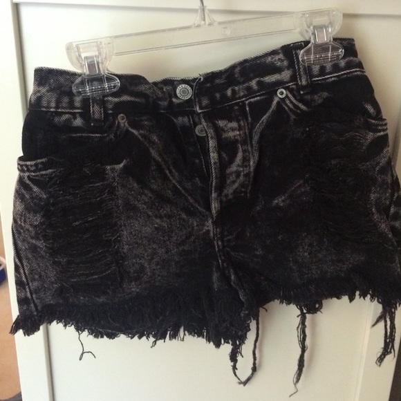 Brandy Melville black denim shorts