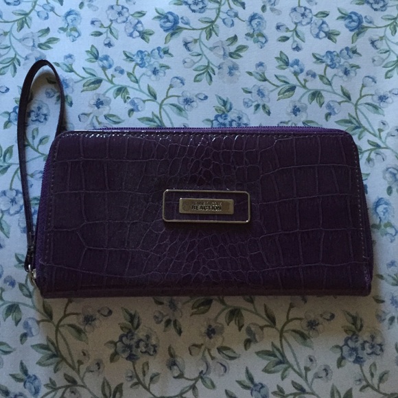 Kenneth Cole Wristlet