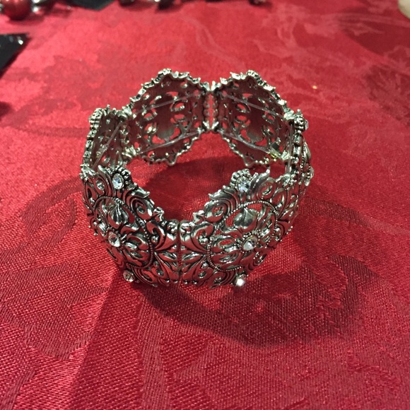 Bracelet.  Custom handmade - Picture 2 of 3