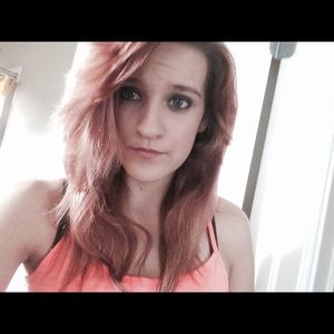 Meet your Posher, Delaney