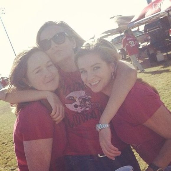 Meet your Posher, Ashley - Picture 1 of 1