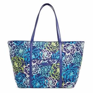 Vera Bradley Trimmed bag in katalina Blues