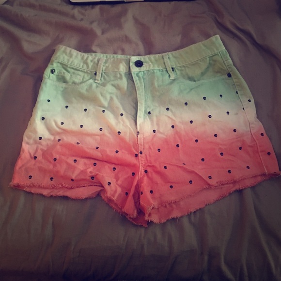 Lovesick Size 11 skulls shorts watermelon Colors