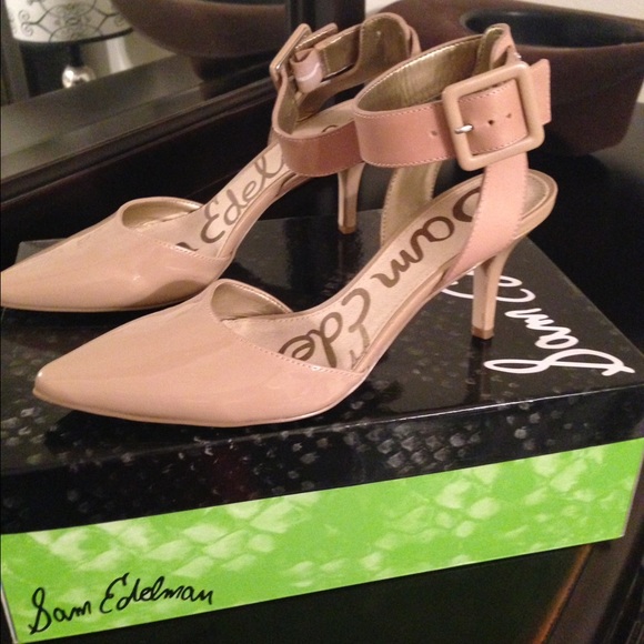 Sam Edelman nude heels