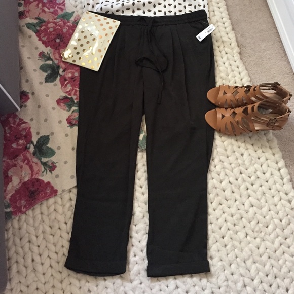 Sold🎉Olive Green Silky Joggers - Picture 2 of 4