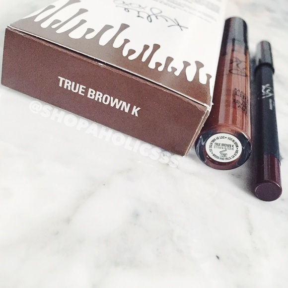 🎉 TRUE BROWN K | LIP KIT - Picture 3 of 4
