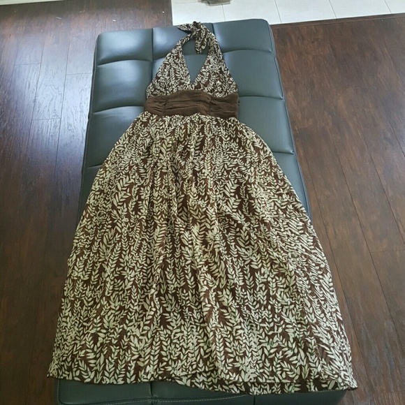 Low back-Floral, halter dress