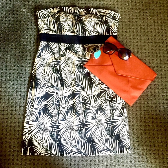 🔥NWT🔥 Strapless black and white sundress