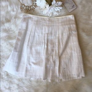 Vince - White pleated skirt size 2