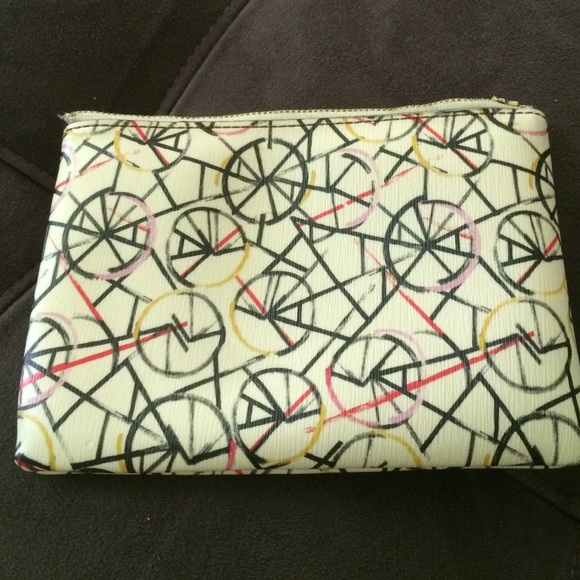 Fossil wristlet