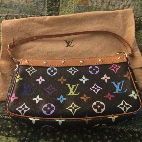 ⚡️Sold⚡️Authentic Louis Vuitton MC Pochette - Picture 1 of 4