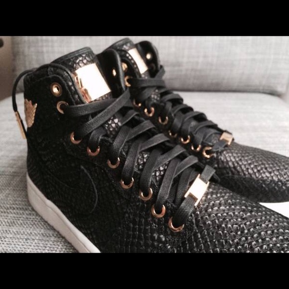 Air Jordan - Picture 2 of 4