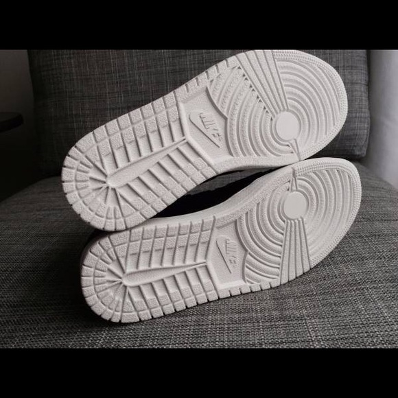 Air Jordan - Picture 4 of 4