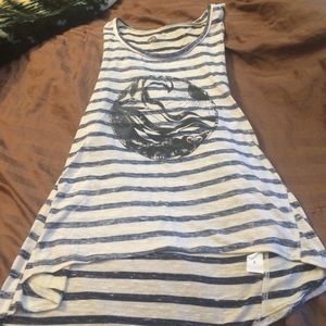 Roxy tank top