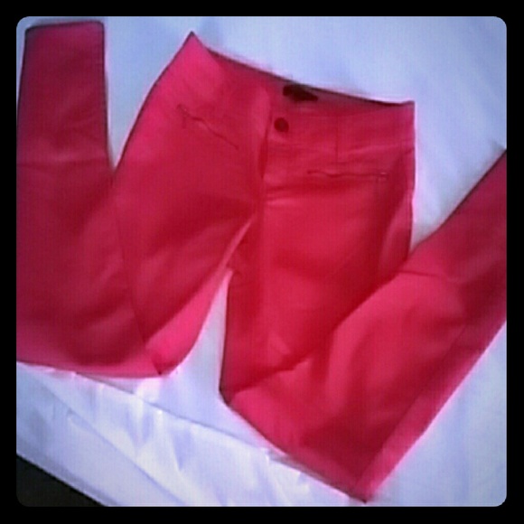 Cute skinny jeans!!