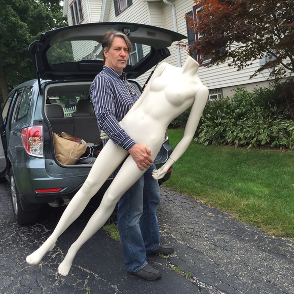 Meet your Posher, Mary - Picture 3 of 4