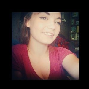 Meet your Posher, Candace