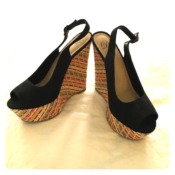 Wedges size 10 "all man made material"