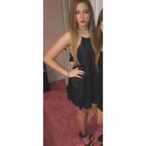 Meet your Posher, Laci