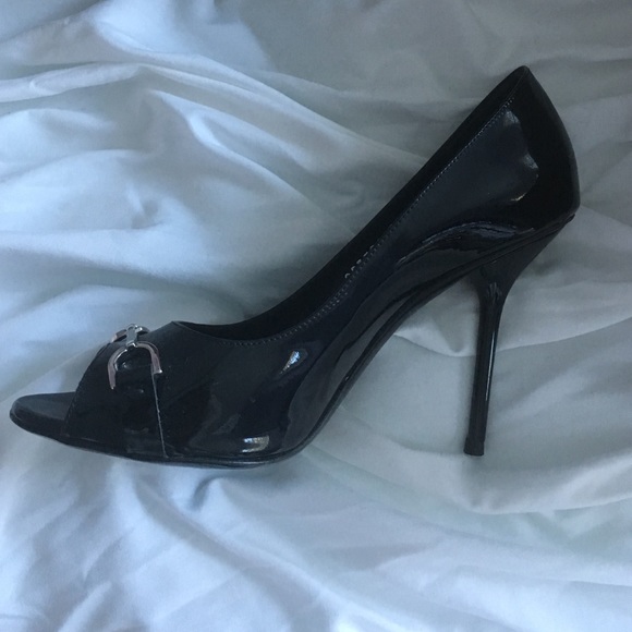 Authentic Gucci patent heels - Picture 3 of 4