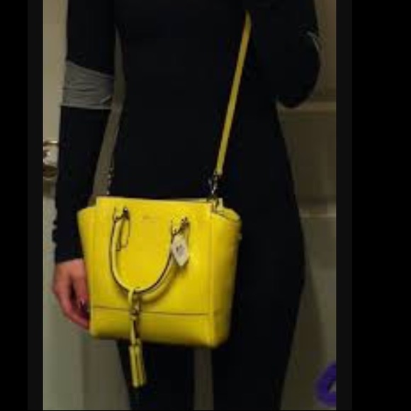 BRAND NEW Coach Bag💛👝✨👌🏼 - Picture 2 of 4