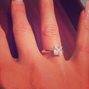 14k Gold 1.00ctw Man Made Princess Cut Diamond