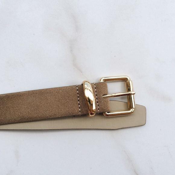 C.Wonder leather belt.