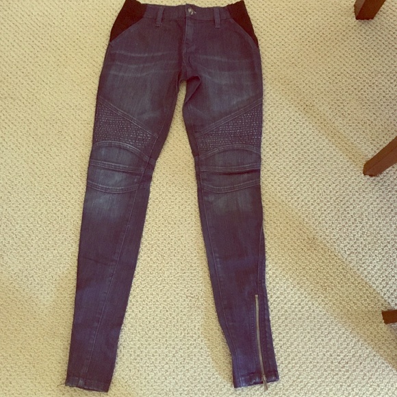 Bcbg maxazria jeans with black stretch sides