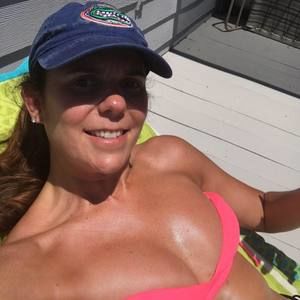 Meet your Posher, Brenda