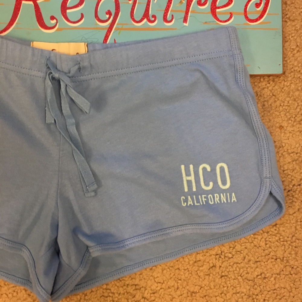 💙Like new Hollister shorts💙 - Picture 5 of 8