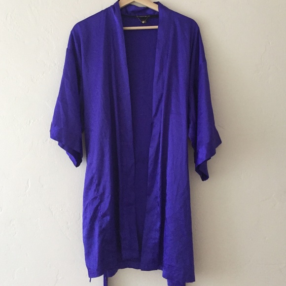 Silk blue VS robe