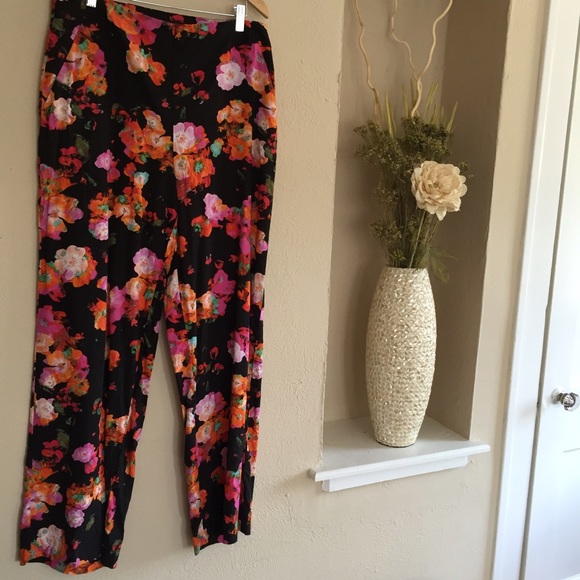 Robert Rodriguez Floral Tank and Pants - Picture 3 of 4